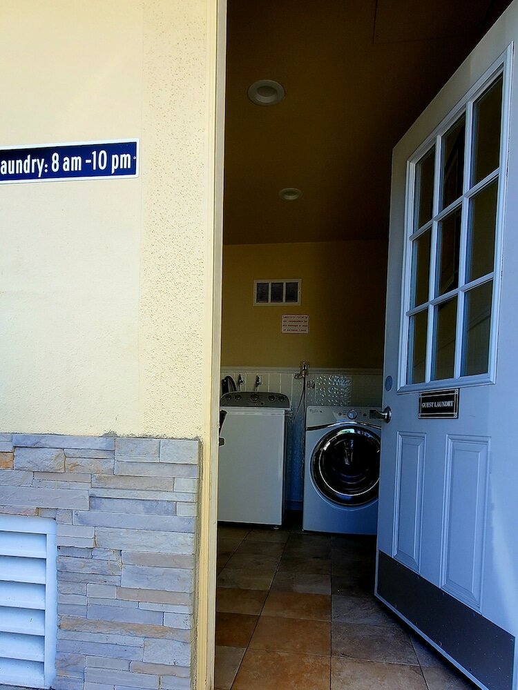 Фото Quality Inn & Suites Anaheim At The Park