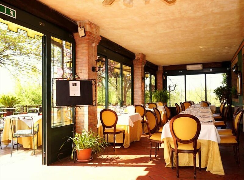 Гостиница Country Relais i Due Laghi