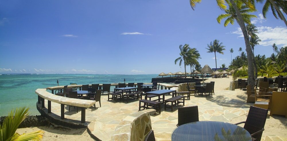 Фото Coconuts Beach Club Resort & SPA