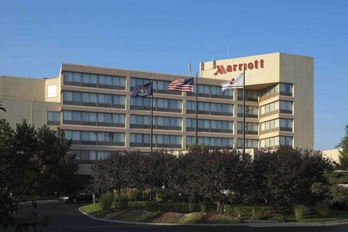 Гостиница Detroit Marriott Livonia