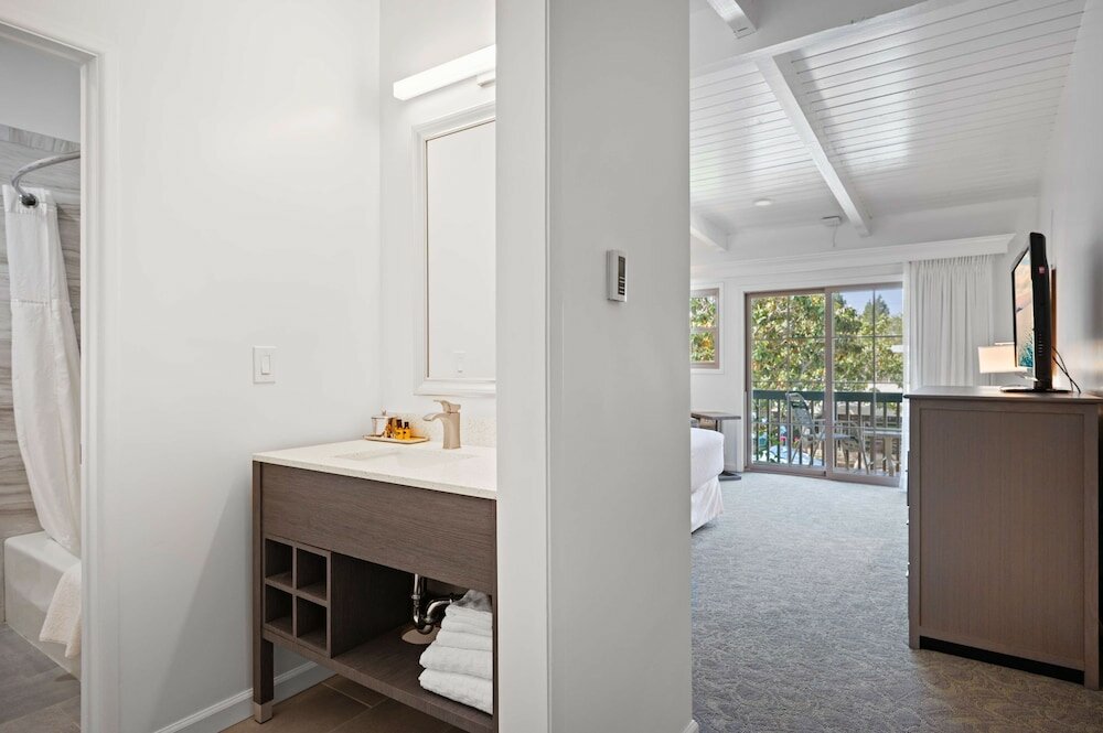 Фото Best Western Plus Santa Barbara