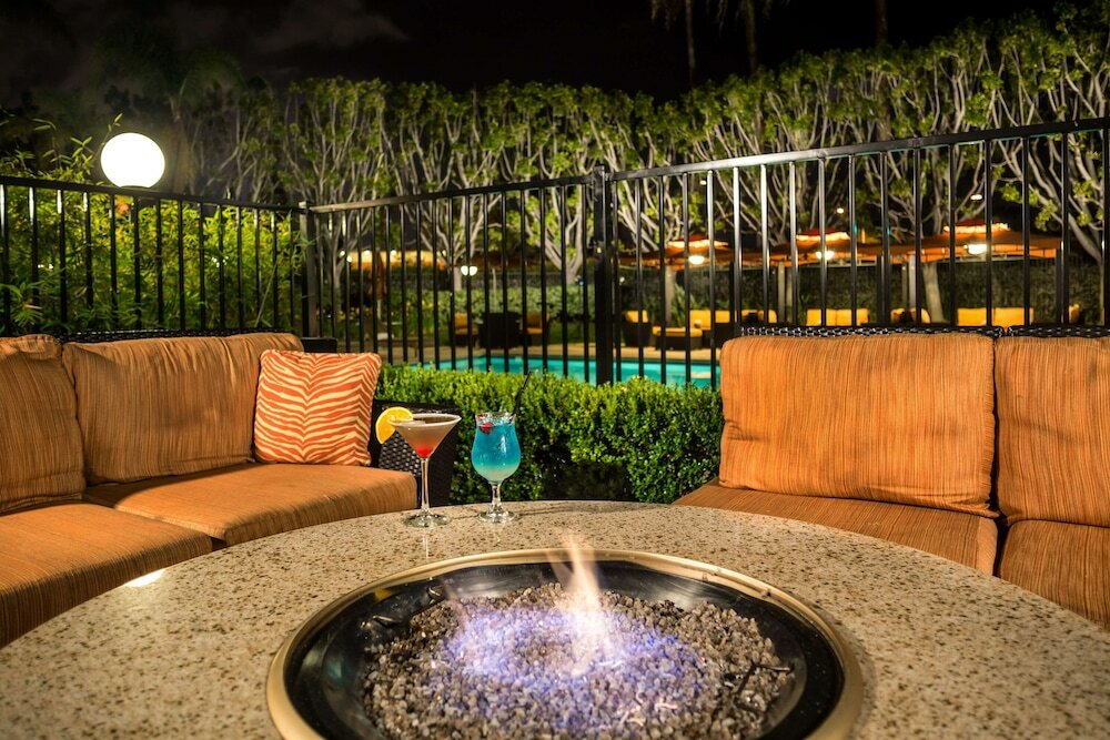 Фото DoubleTree by Hilton Carson