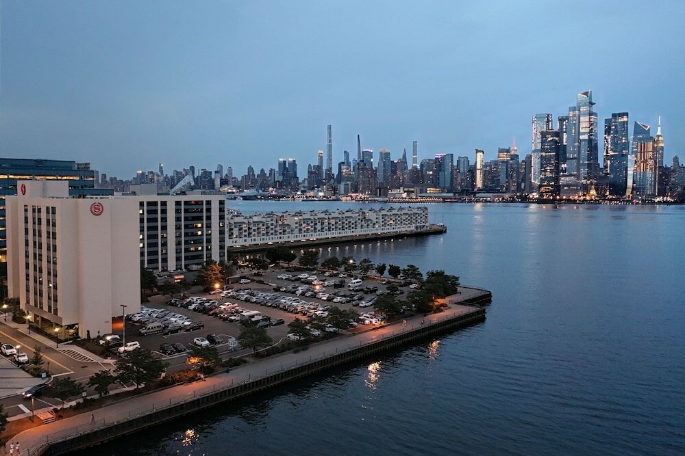 Фото Sheraton Lincoln Harbor Hotel