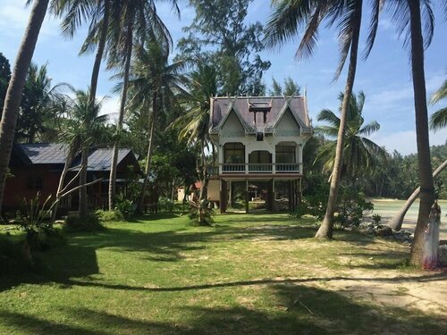 Гостиница Chaloklum Bay Resort