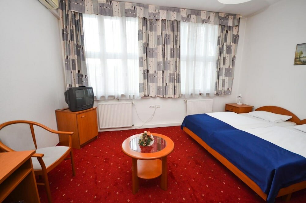 Фото Broadway City Guesthouse