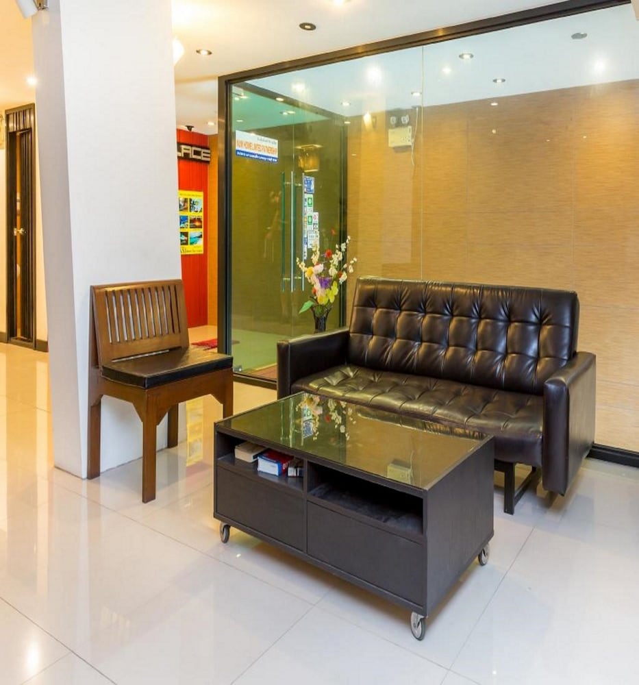 Фото Punyapha Place