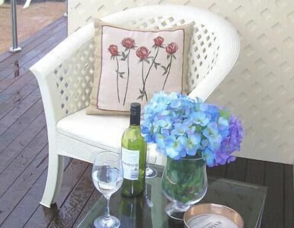 Фото Gooromon Park Cottages