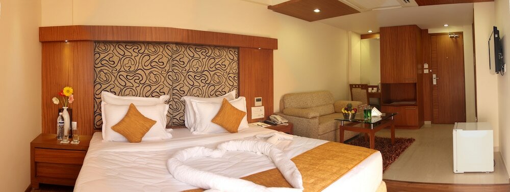 Фото Pristine Residency