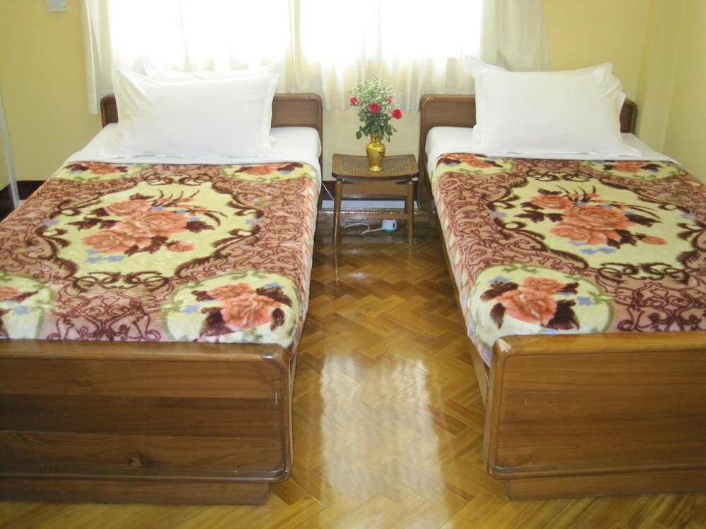 Фото Golden Guest Inn