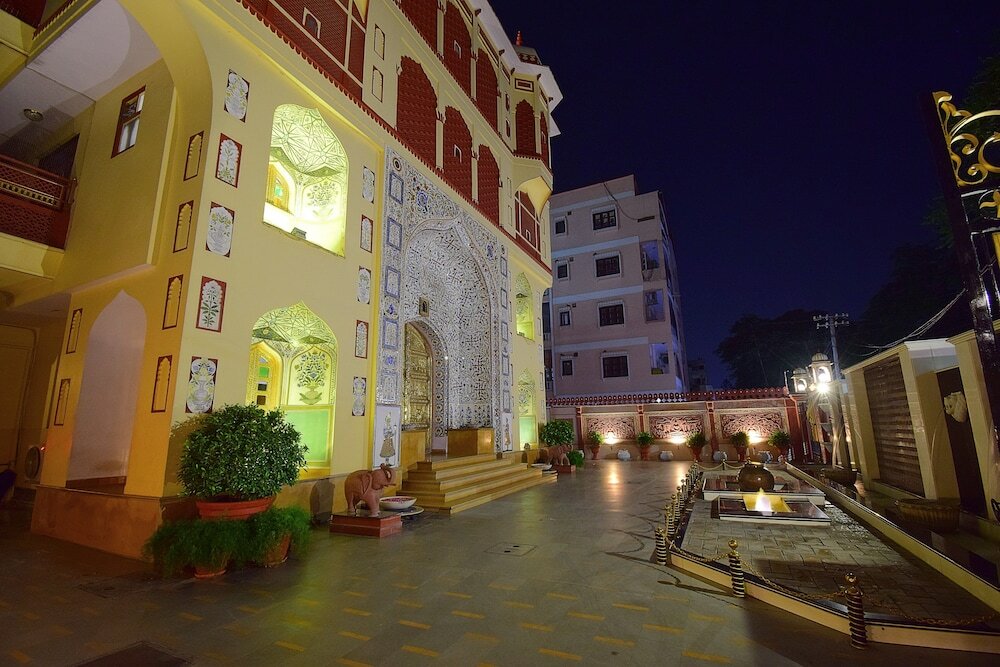 Фото Umaid Mahal - A Heritage Style Boutique Hotel