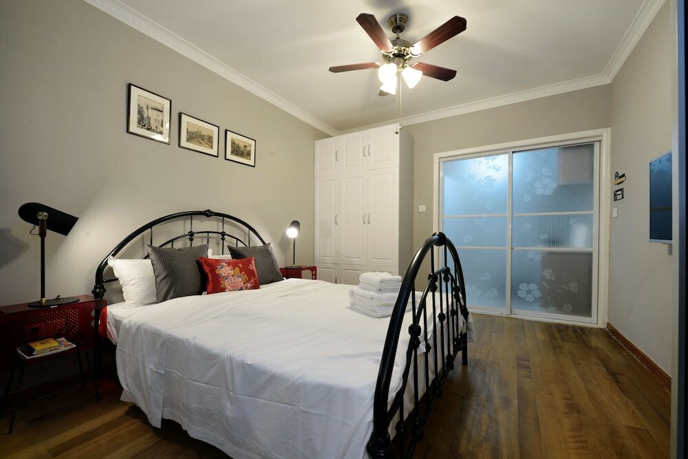 Фото Newly Renovated 1bdr Apt Old Shanghai