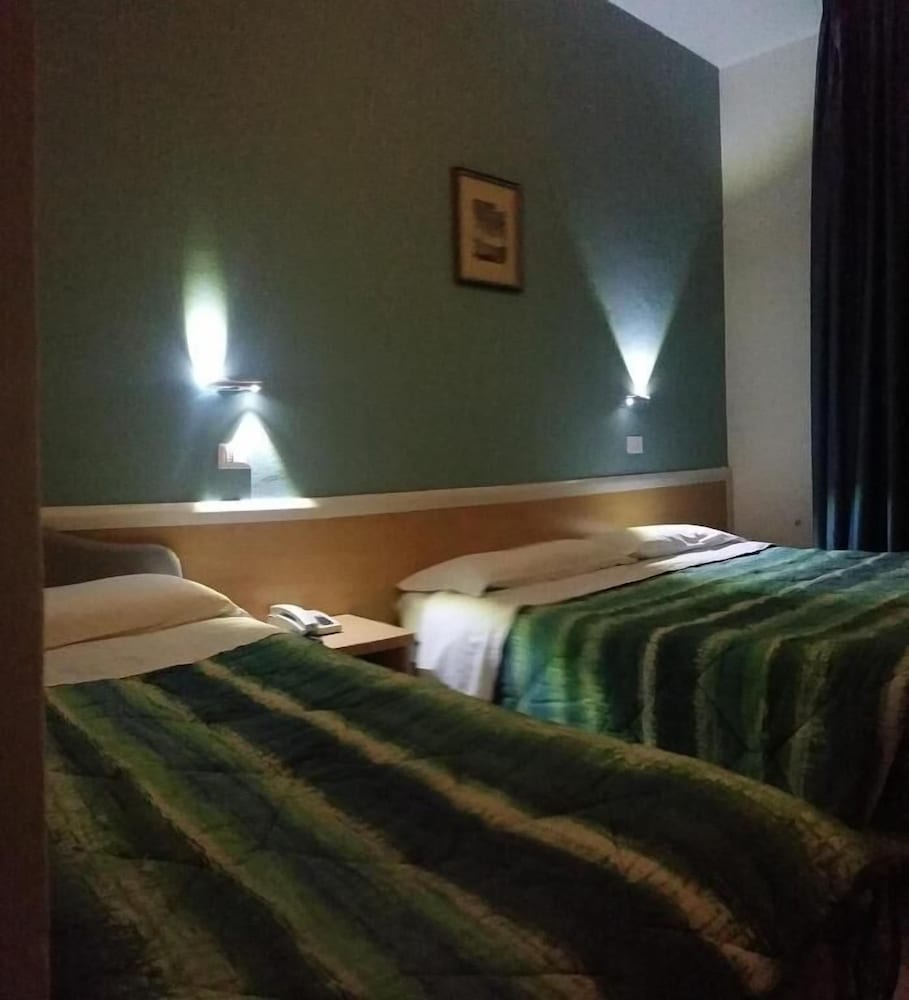 Фото Hotel Savina