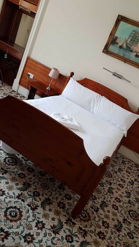 Фото The Waverley Guest House