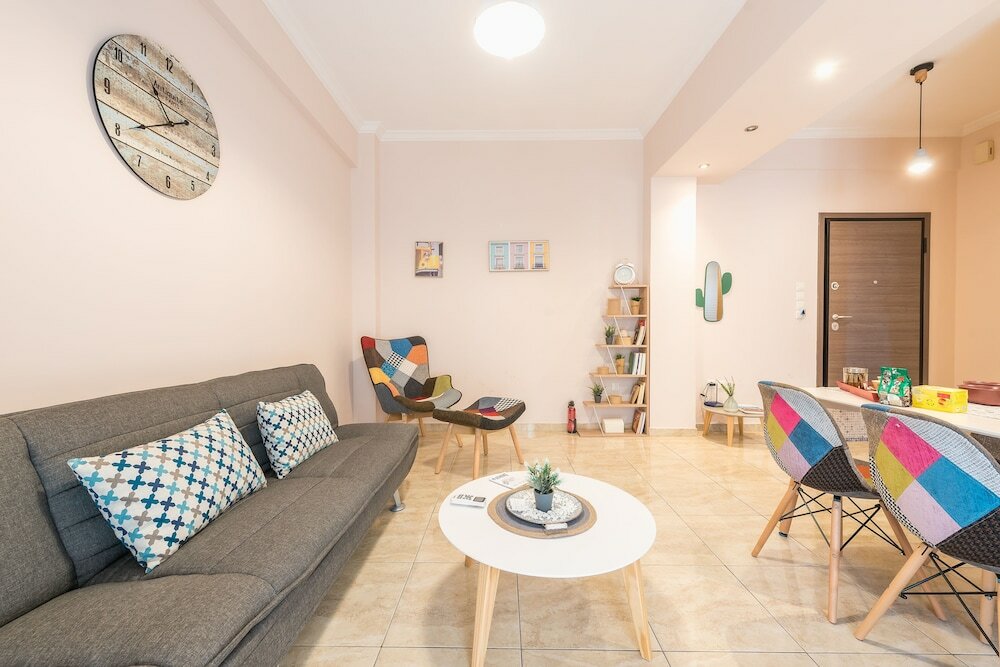 Фото Stylish Acropolis Apartment by Cloudkeys