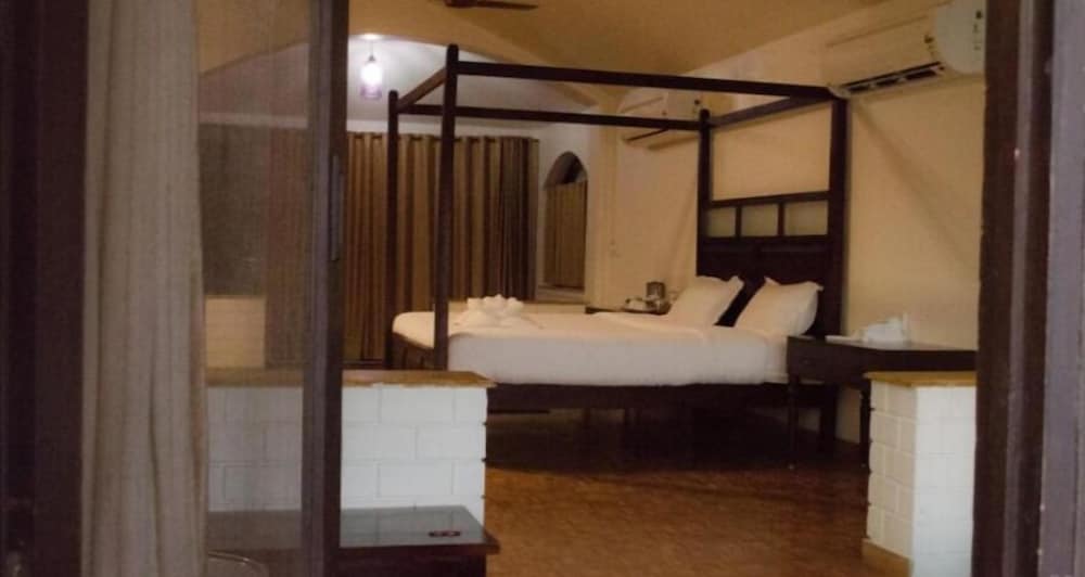 Фото Touchwood Resort Bhopal