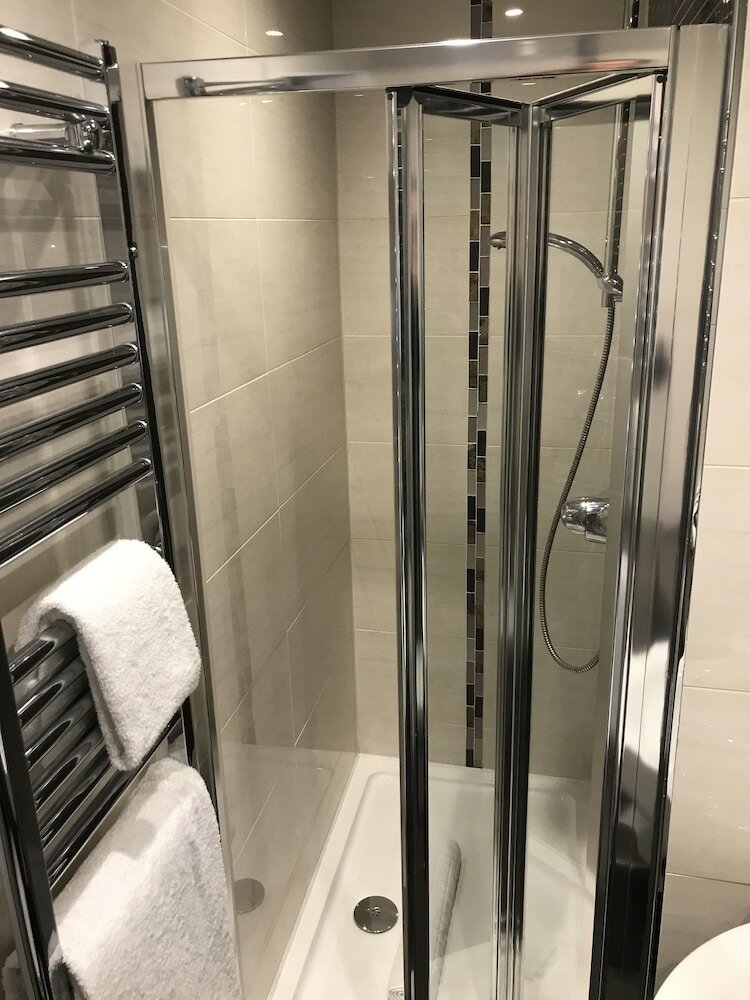 Фото Black Ivy Hotel