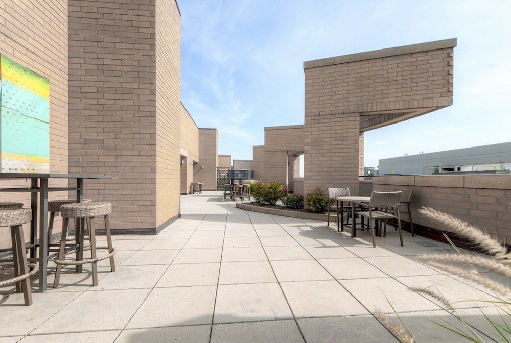 Фото Global Luxury Suites at The Convention Center