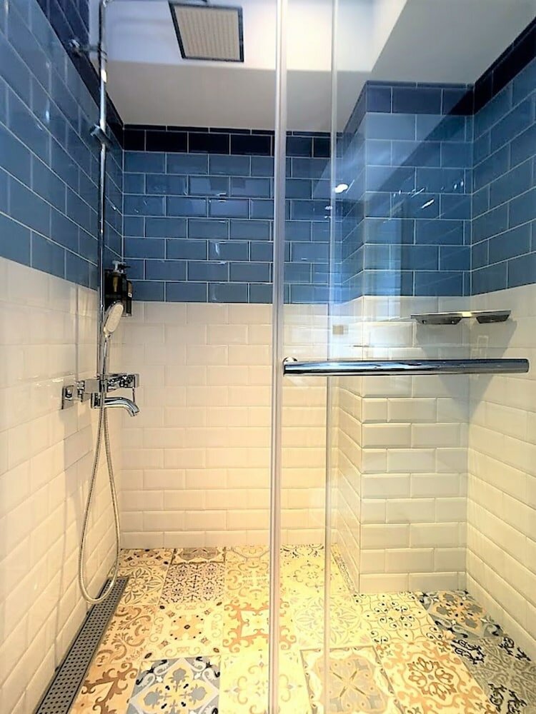 Фото Journey Town Inn