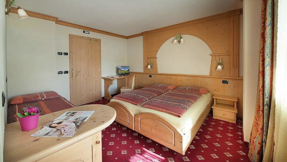 Фото Hotel Champagne