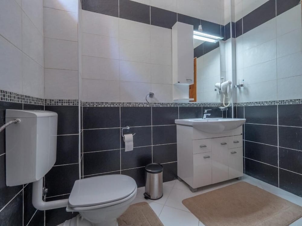 Фото Family Retreat Bozovic