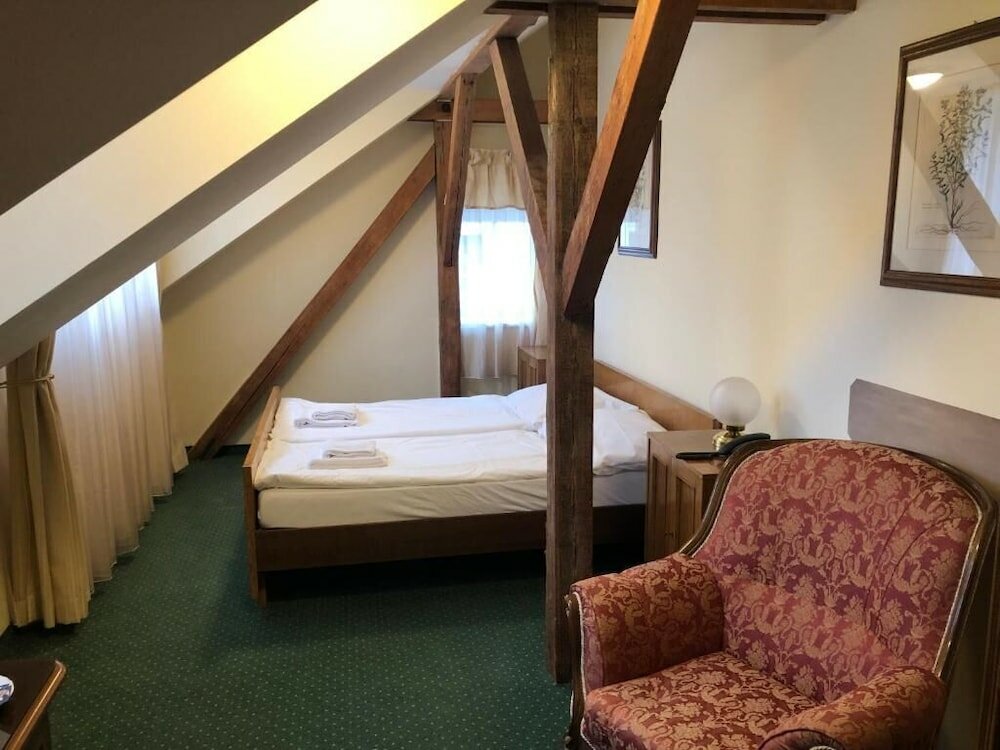 Фото Hotel U Zámečku Cihelny