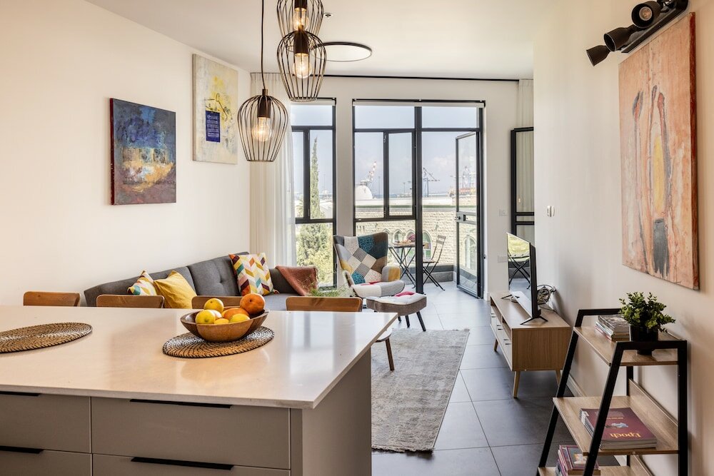 Фото Old Charm & Modern Meets by Sea N' Rent