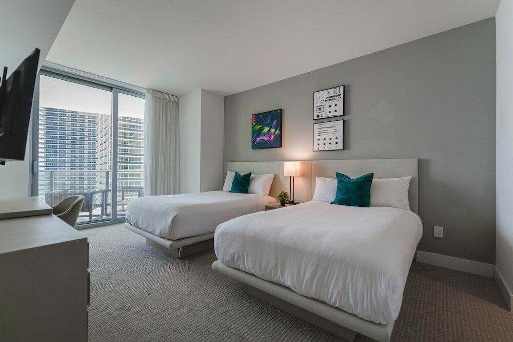 Фото Stunning ocean view condo in Hyde Beach