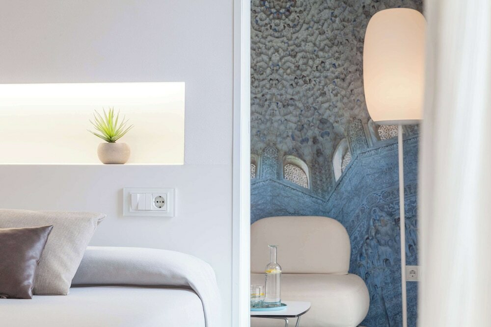 Фото Hotel Macià Granada Five Senses Rooms & Suites