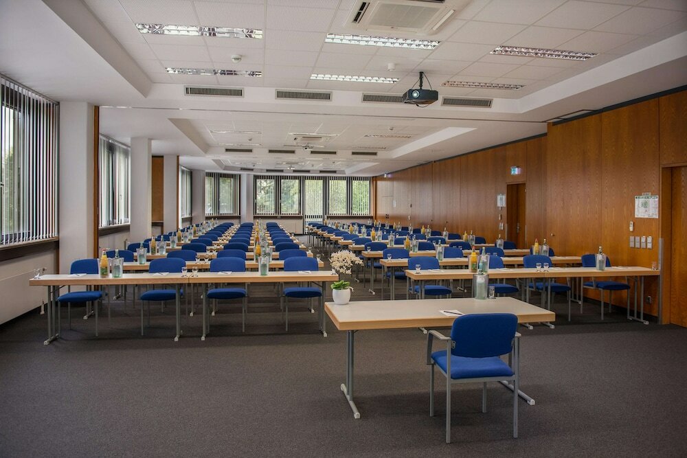 Фото Achat Hotel Regensburg im Park