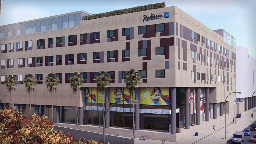 Фото отеля 1