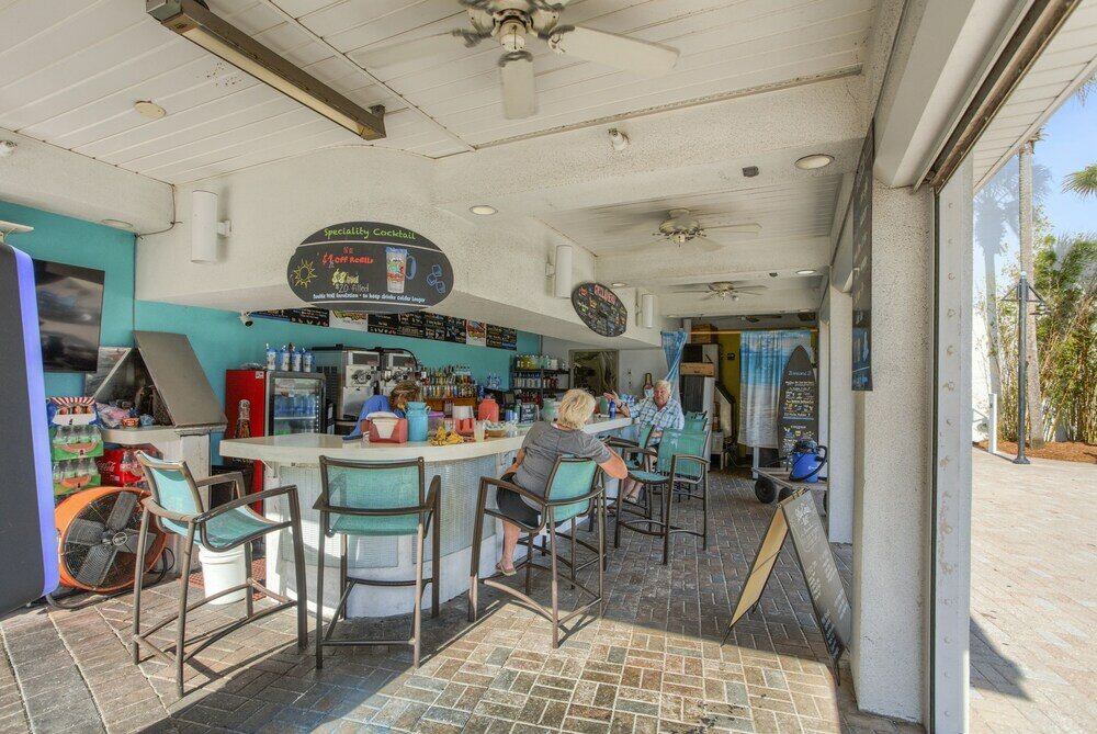 Фото Wharftown Beach and Golf