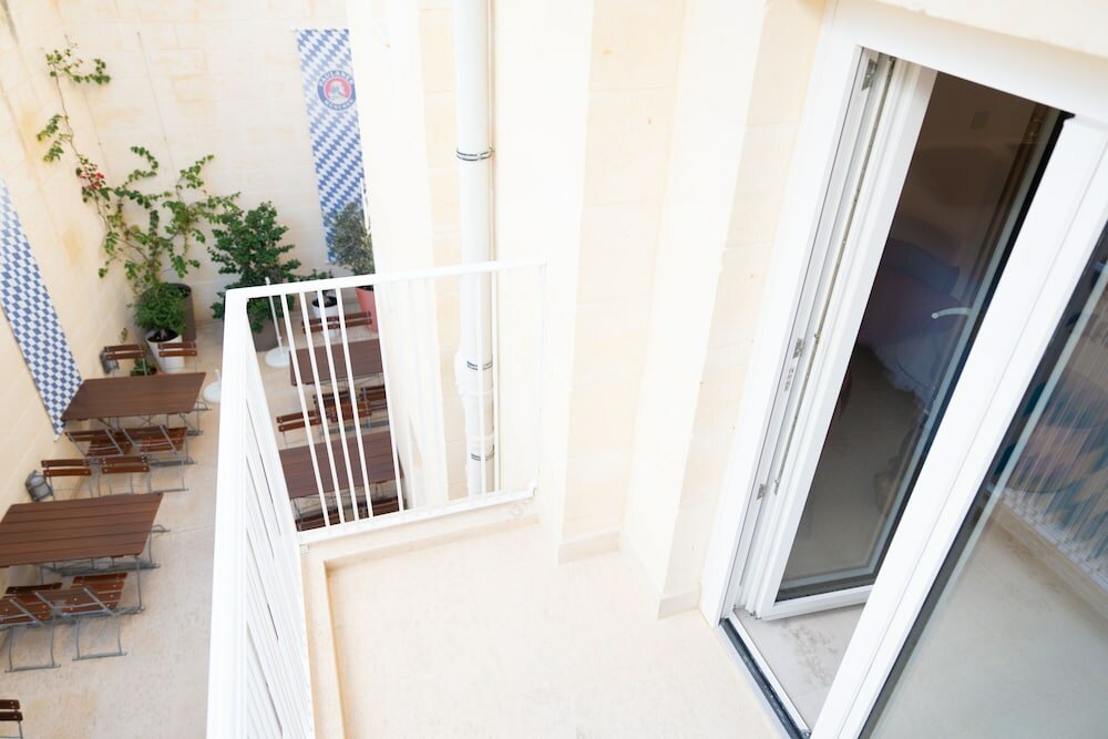 Фото The White Knight Premium Boutique Hotel