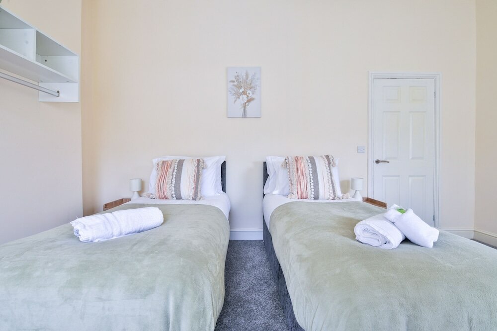 Фото Tranquil 3-bed Home in Cardiff