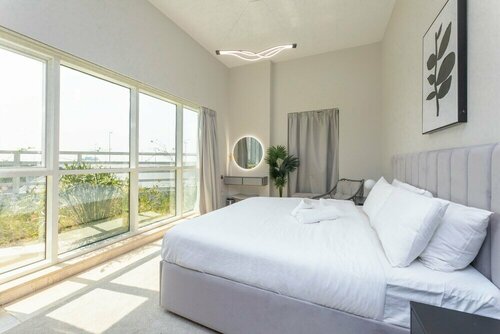 Гостиница Grand Luxury - Elegant Apartment in the Heart of Business Bay в Дубае