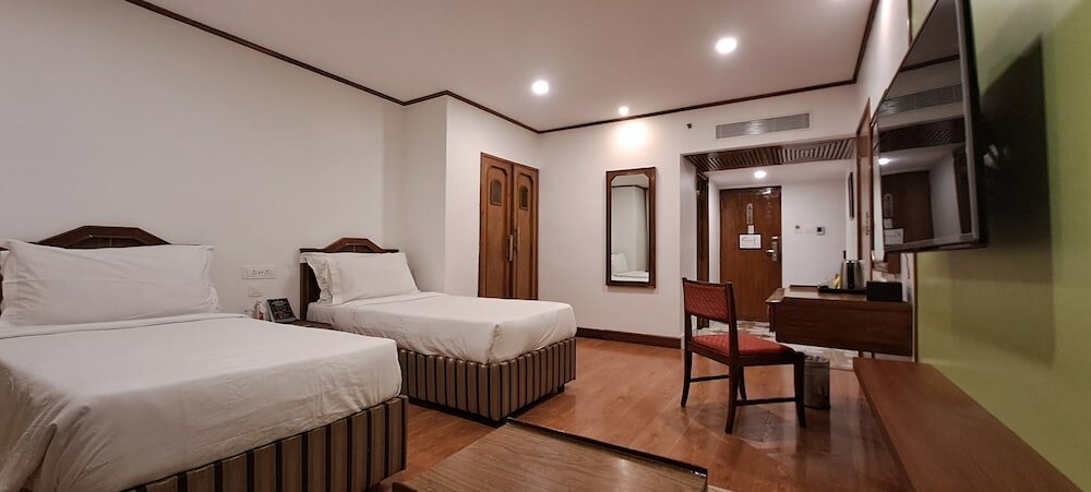 Фото Ambassador Pallava