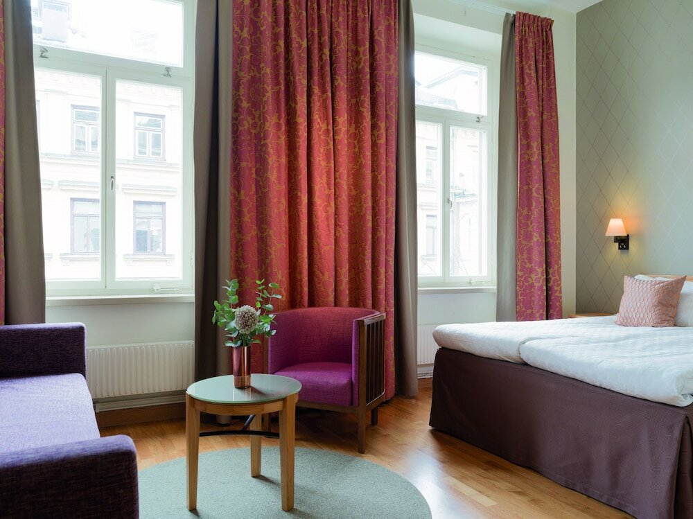 Фото Elite Hotel Adlon