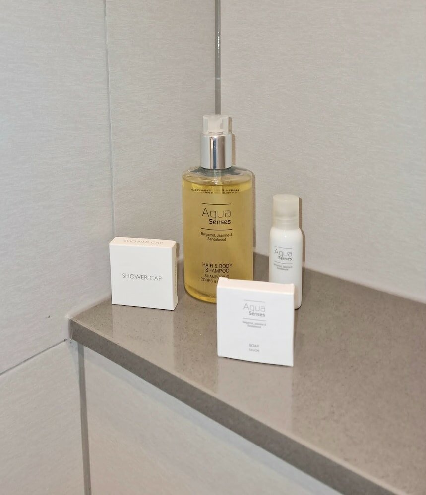 Фото Astor Court Hotel