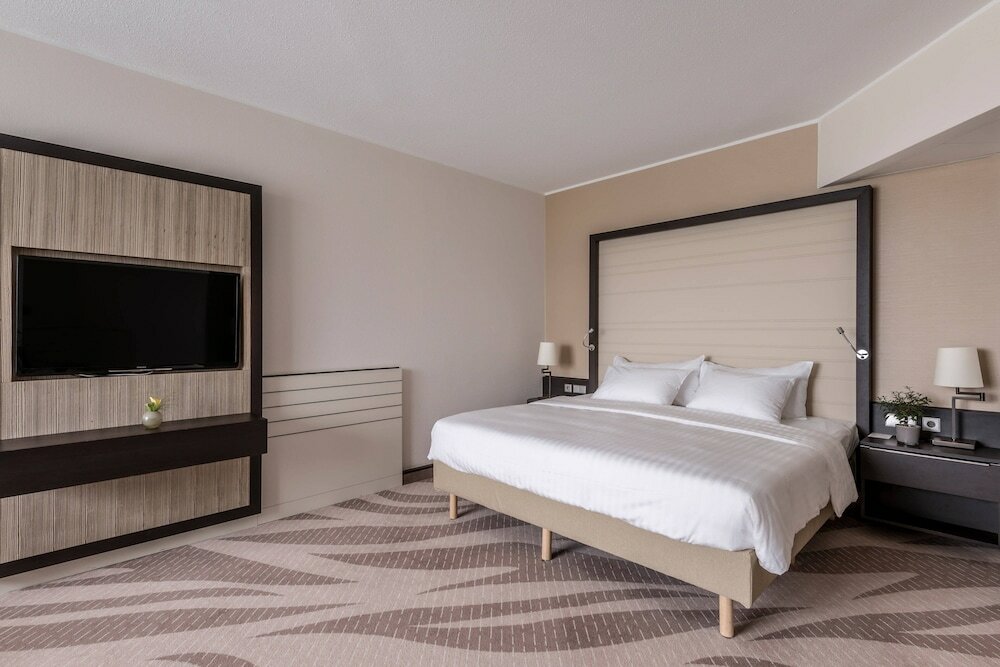 Фото Munich Airport Marriott Hotel
