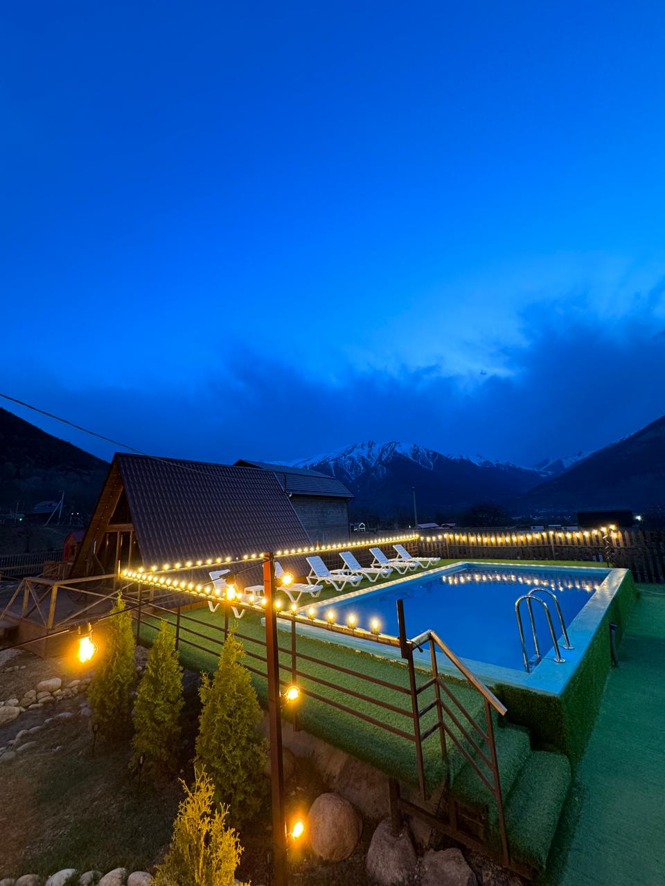 Фото Хата с краю