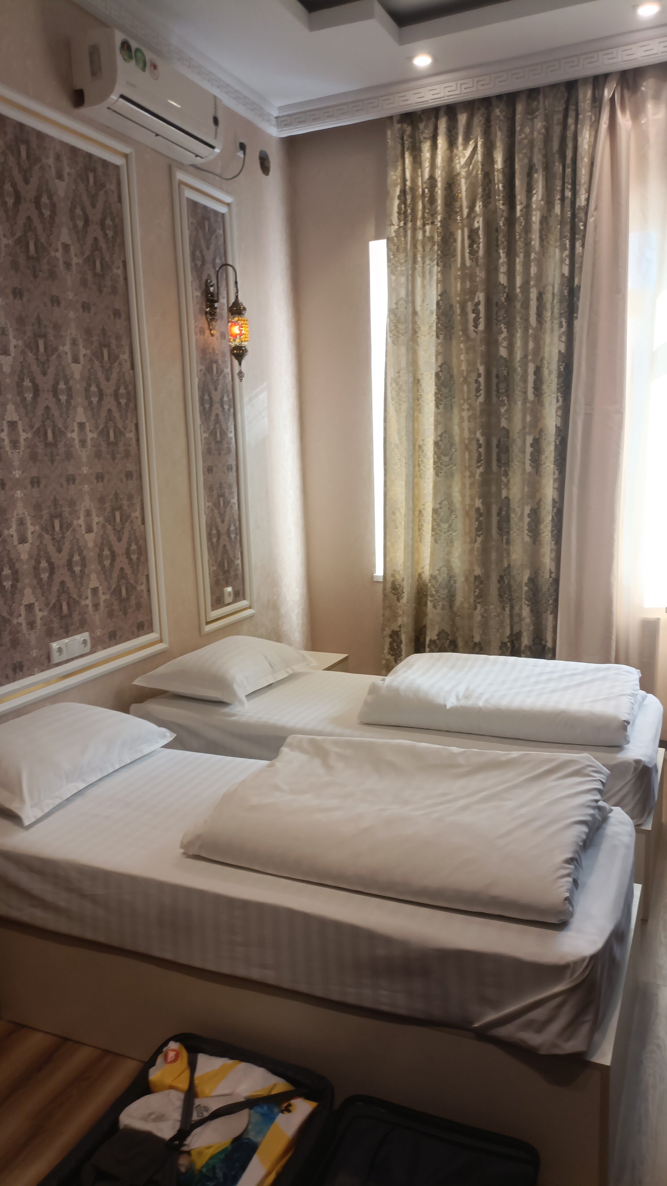 Фото Mirzo Boutique Hotel