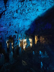 Nezhnaya Cave (Krasnodar Territory, Apsheronskiy DIstrict, Mezmayskoye selskoye poseleniye, Gosudarstvenny prirodny zakaznik Kamyshanova polyana), atracción