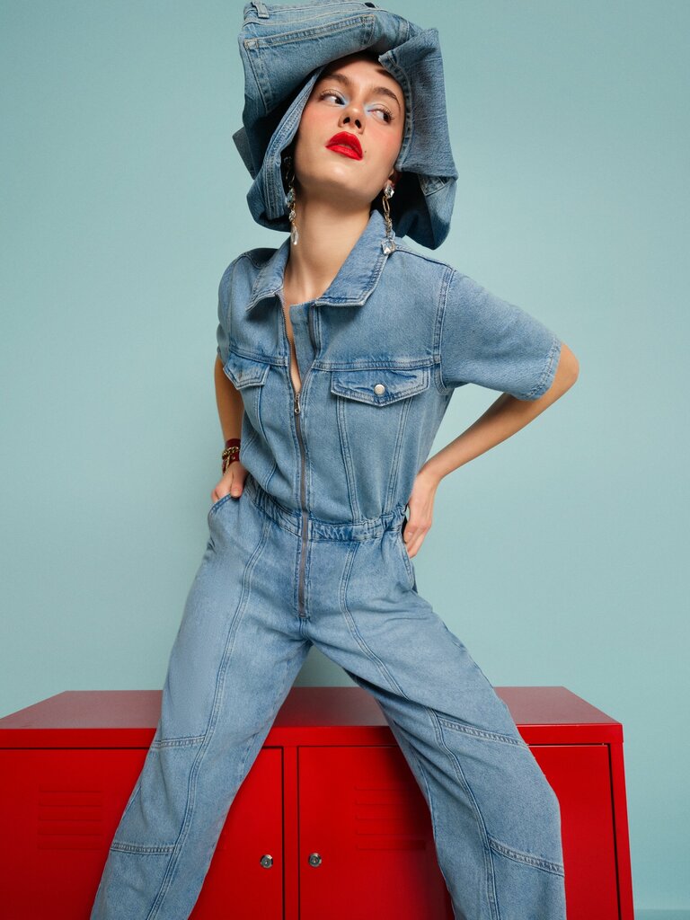 Clothing store Loft, Isparta, photo