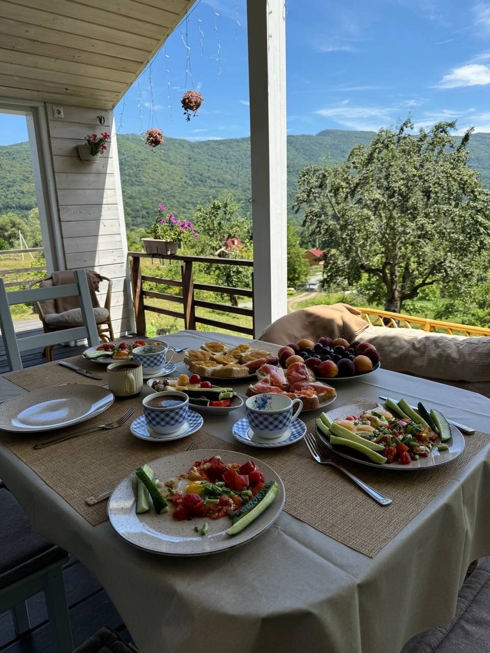 Фото The. Small. Hill. House