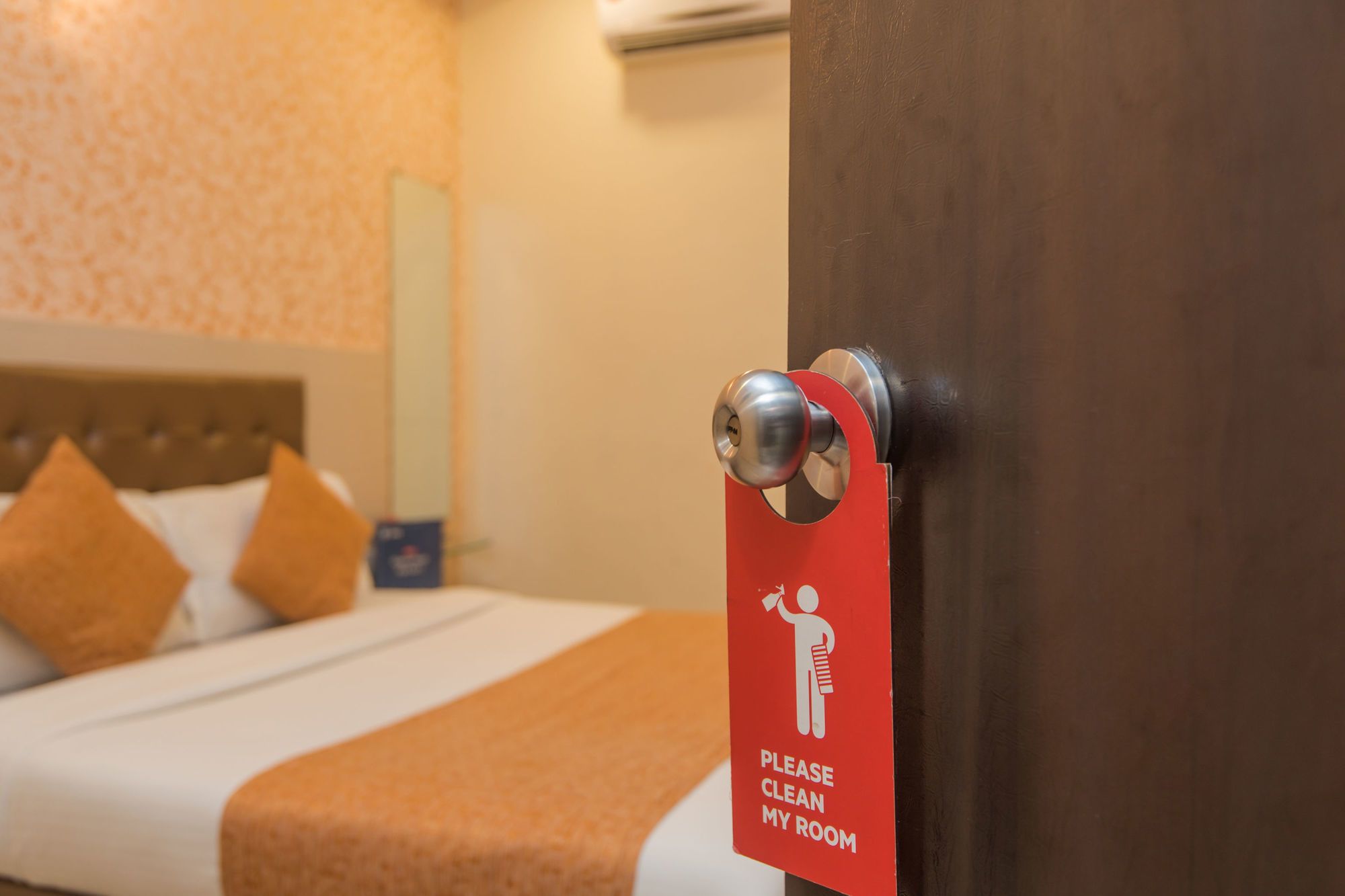 Фото Oyo 8678 Hotel Golden Nest