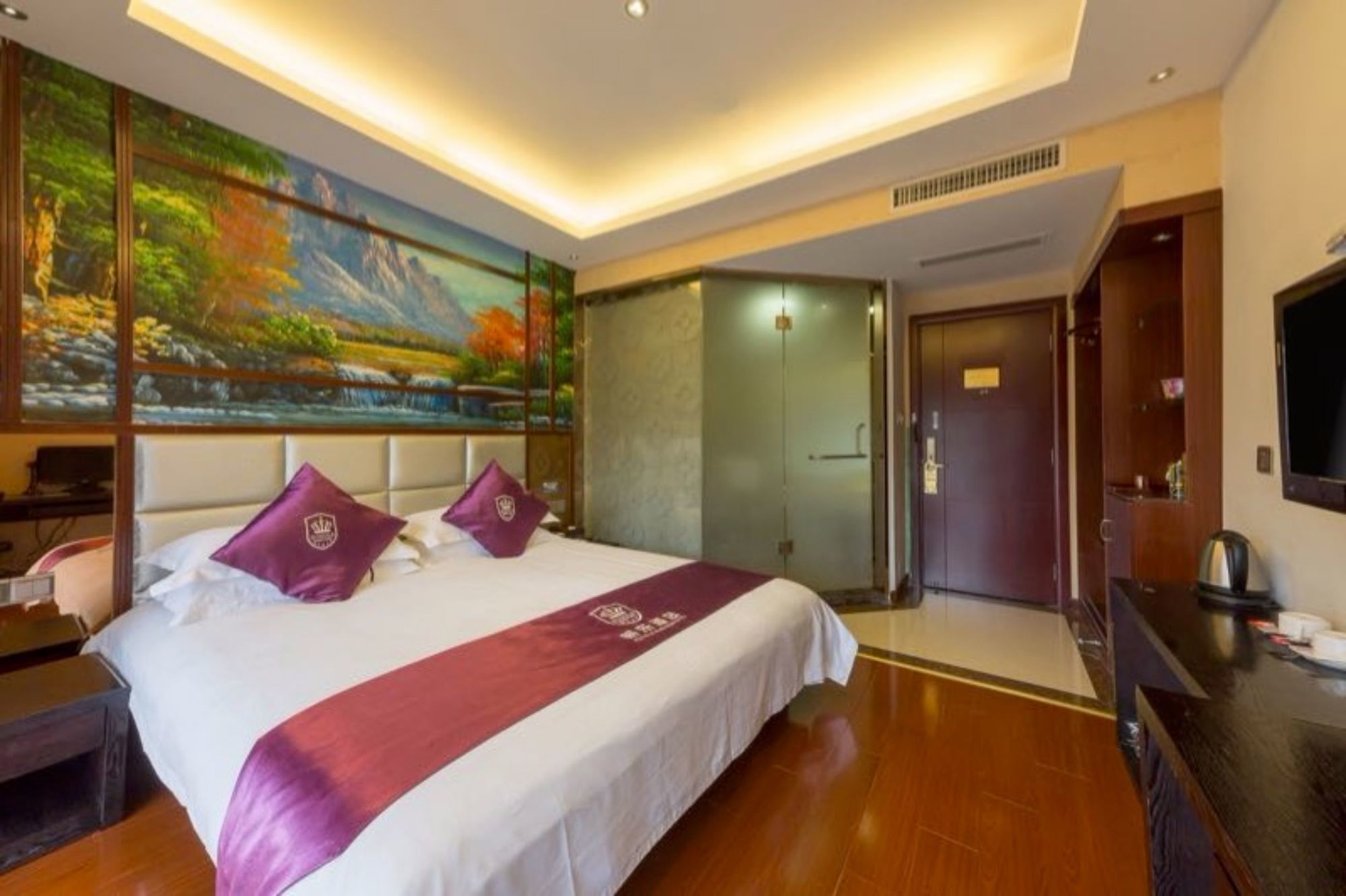 Фото Rong Le Business Hotel