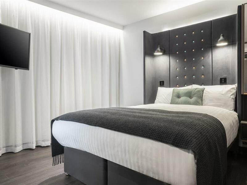 Фото Point A Hotel Edinburgh Haymarket