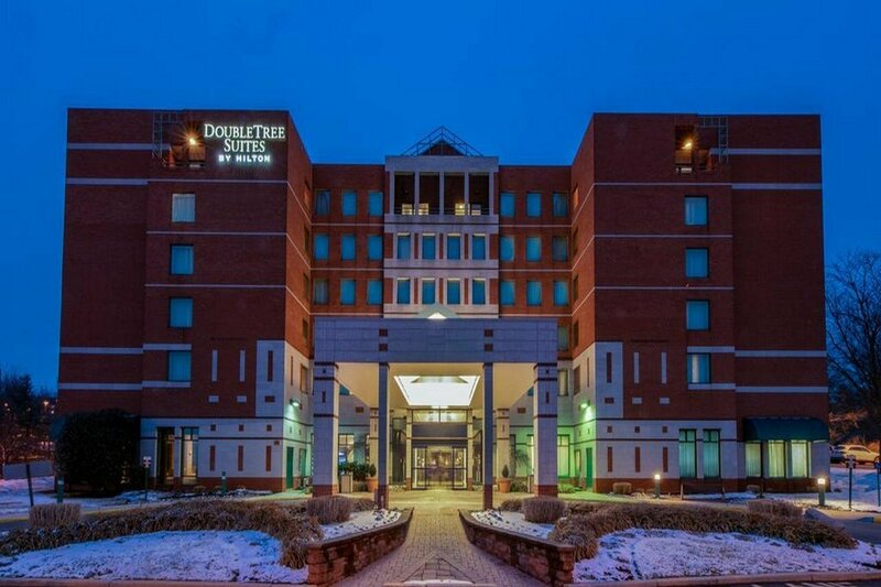 Гостиница Doubletree Suites by Hilton Philadelphia West