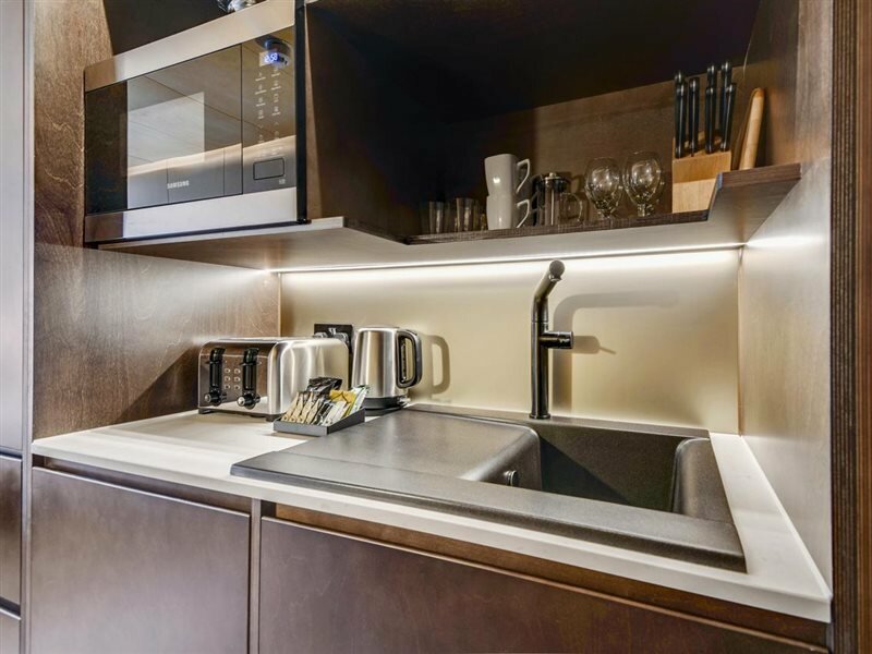 Фото StowAway Waterloo