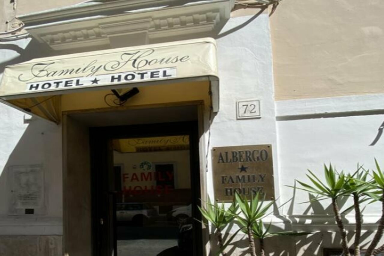 Фото Family House