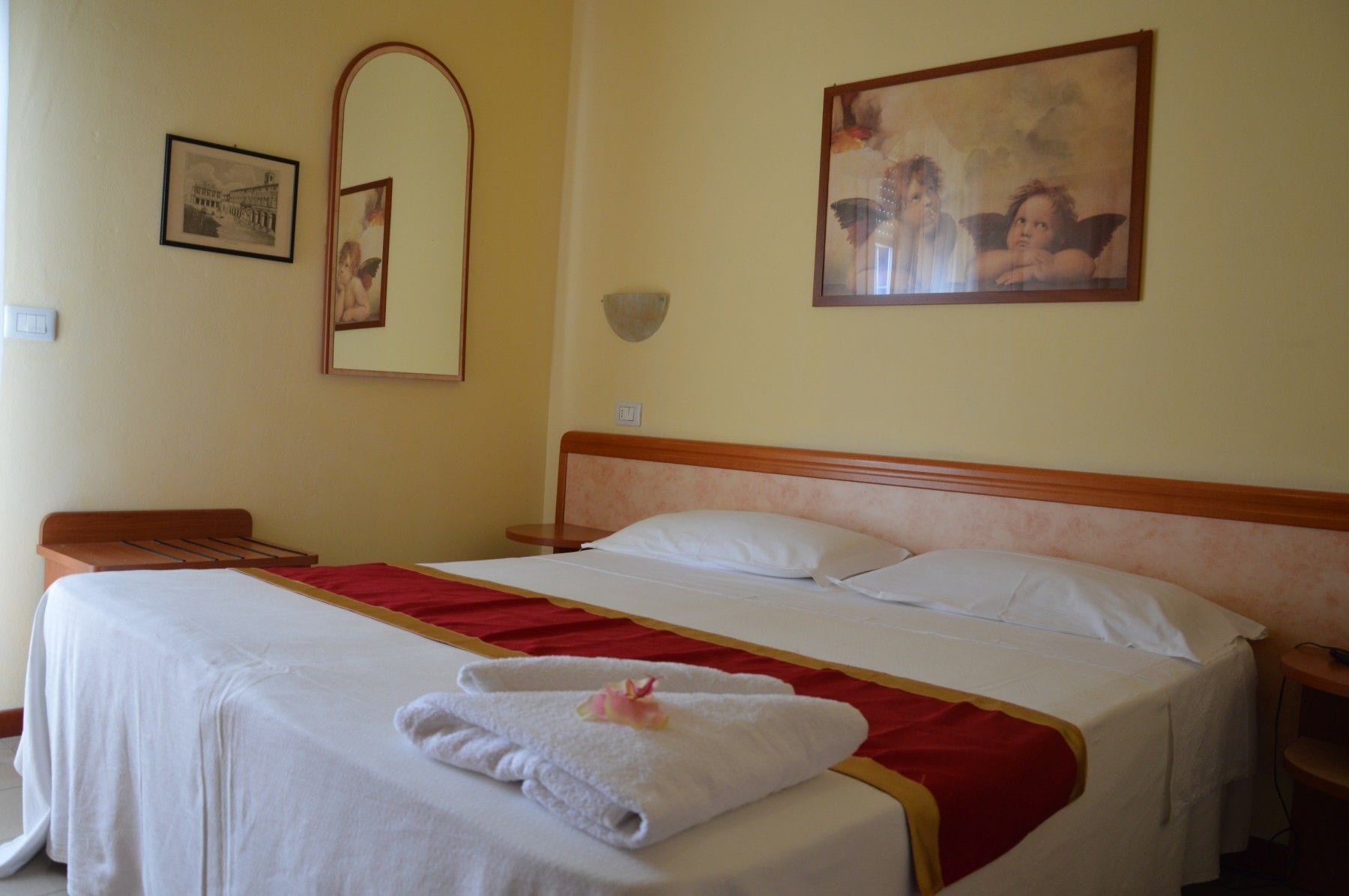 Фото Hotel Carol